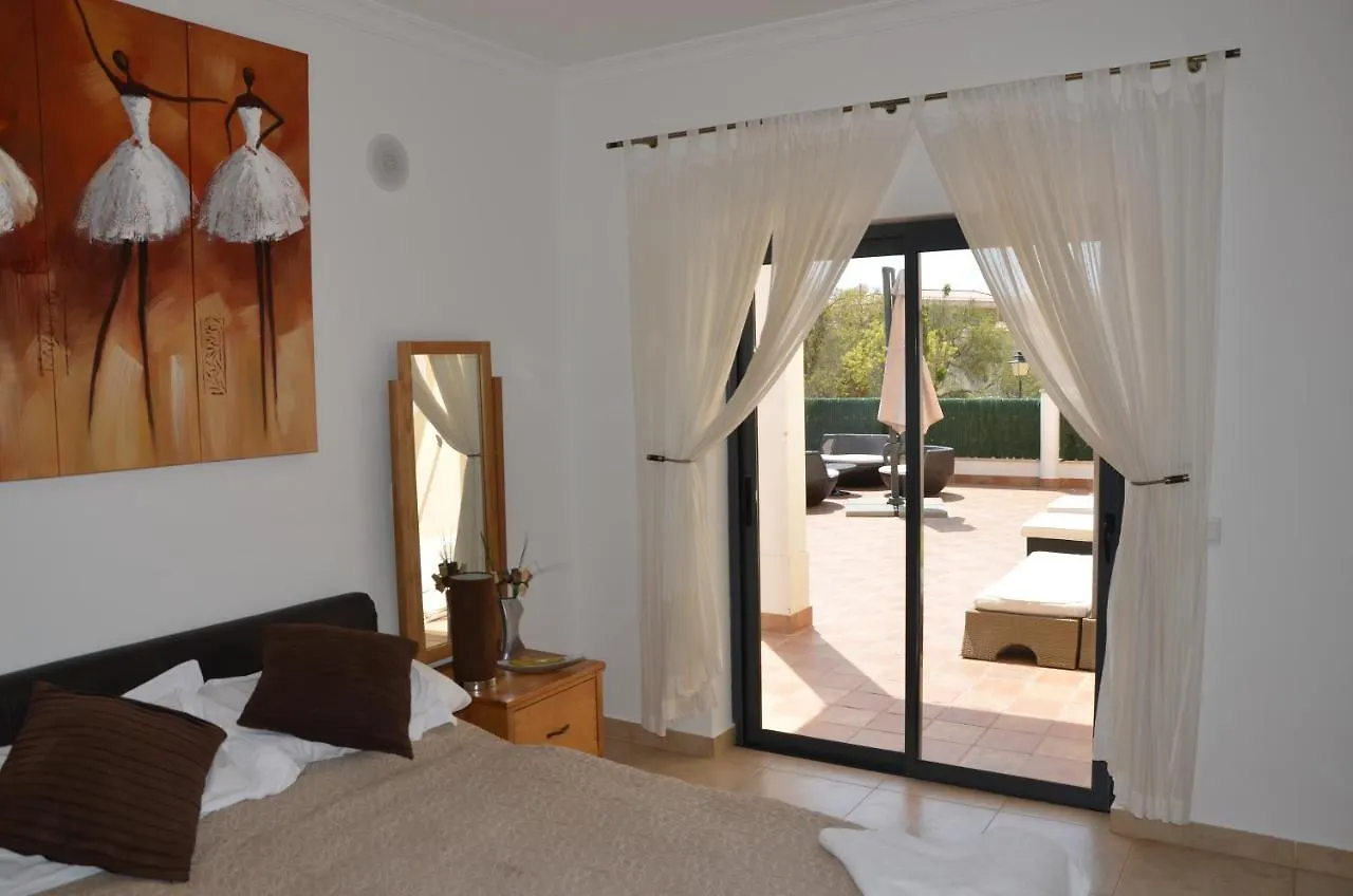 Apt Arushi - Lote 82 3 Bedroom Lagos 0*,